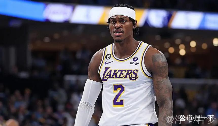 雷迪克:防守若持续低迷,范德比尔特或将获更多机会 雷迪克:防守若持续低迷,范德比尔特或将获更多机会